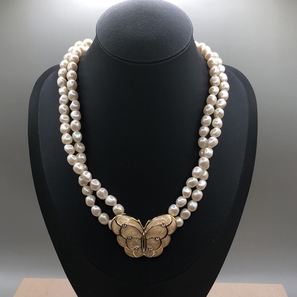 Vintage Kenneth Jay Lane KJL for Avon Butterfly Faux Pearl Necklace Dressy Party - Picture 1 of 5